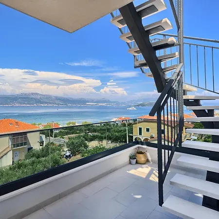 K's Rooftop - Sea-view & Pool Slatine